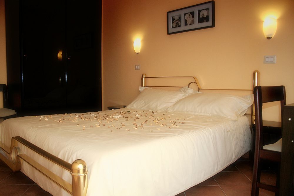 Tano'S Apartment Giardini Naxos Bagian luar foto